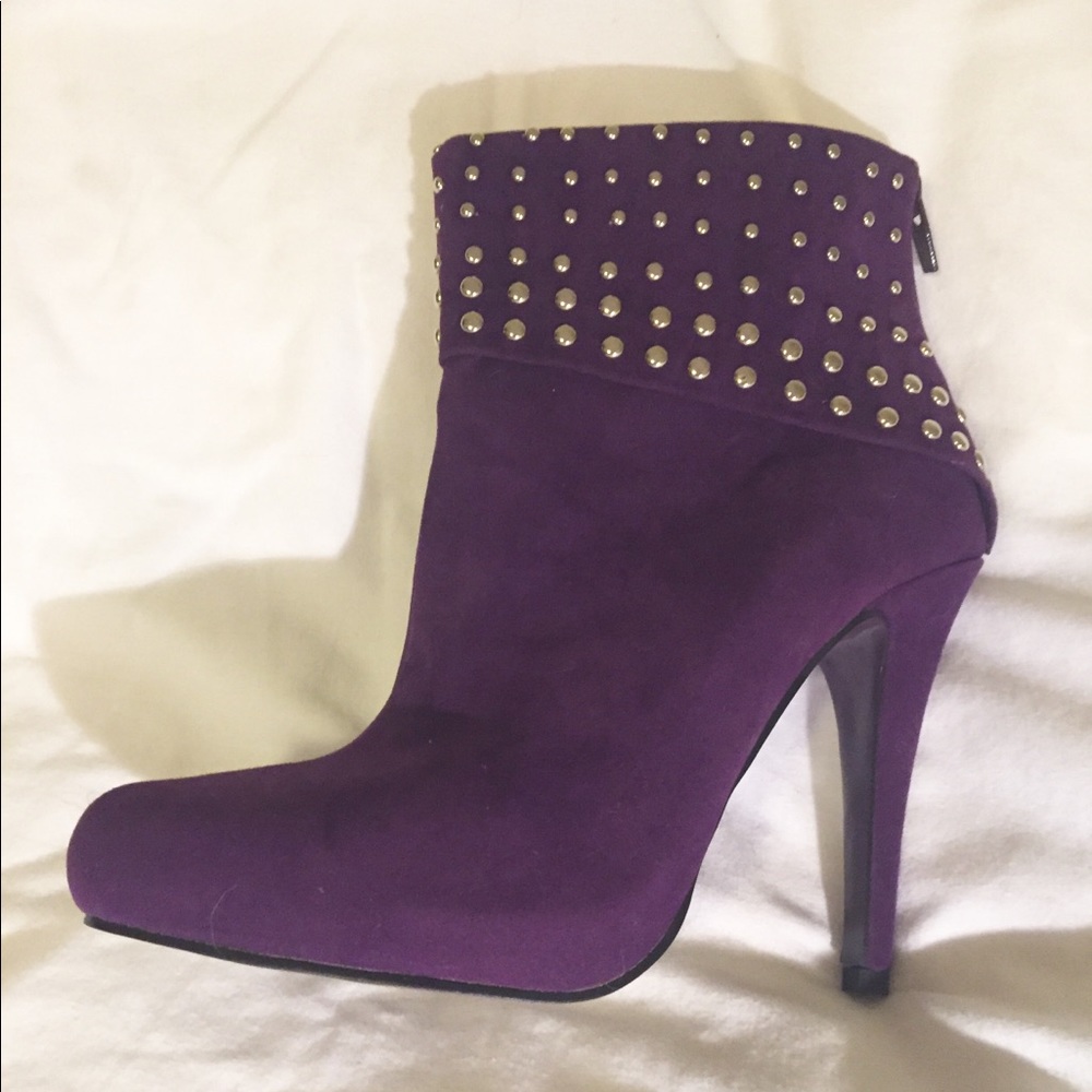 High heels fancy purple booties